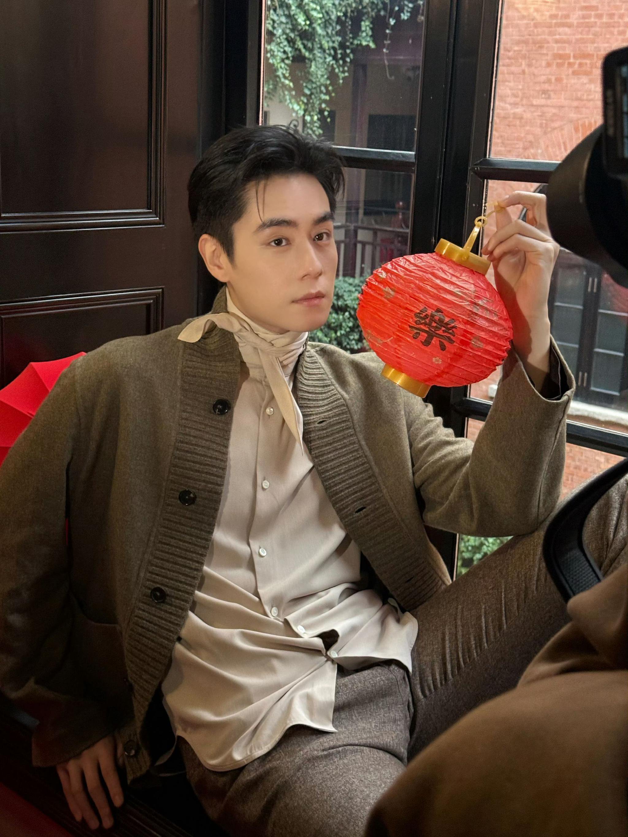 胡一天云旗徐璐等众星齐聚浙江濮院时尚古镇