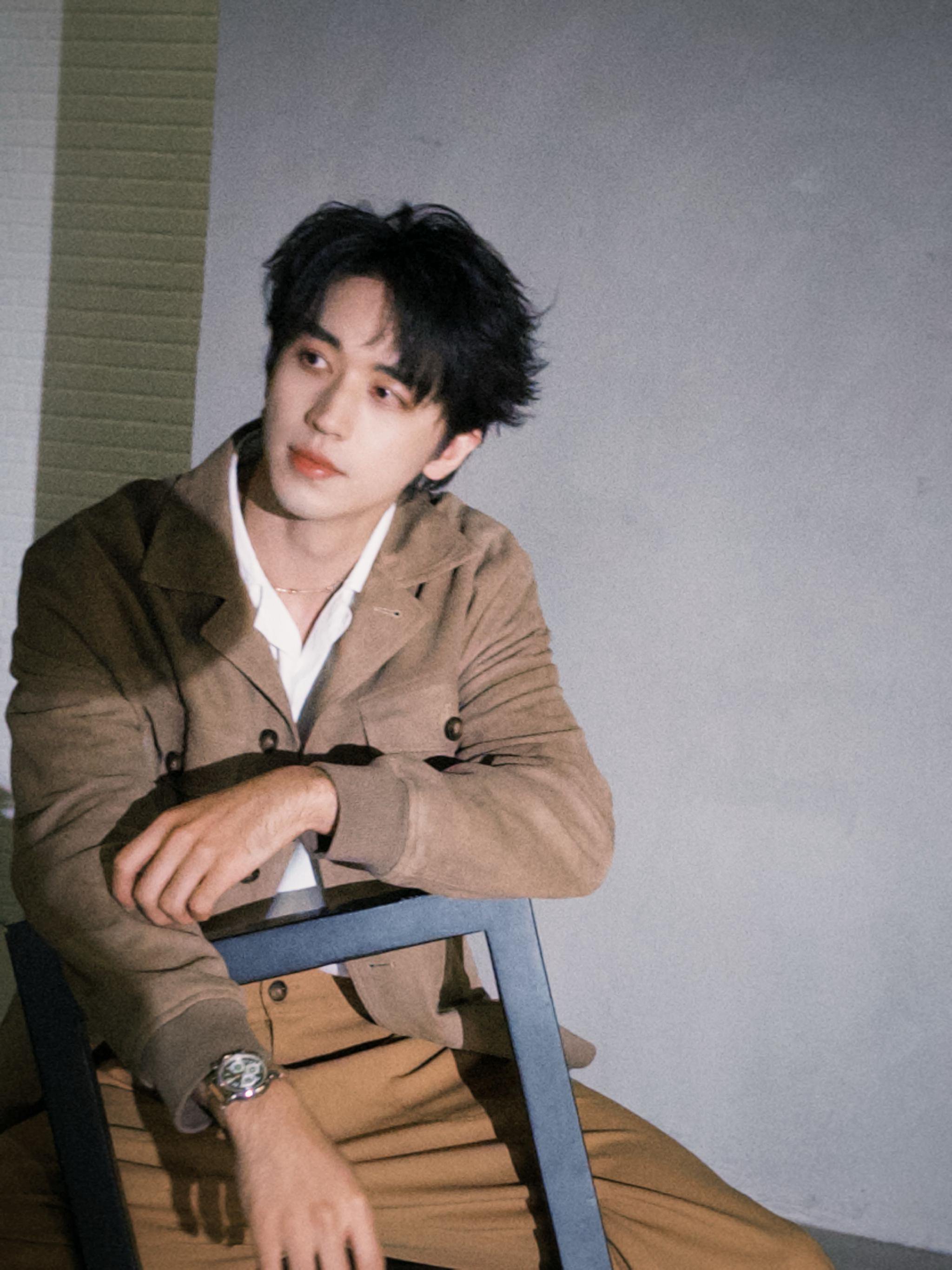 许魏洲分享优雅拍照技巧