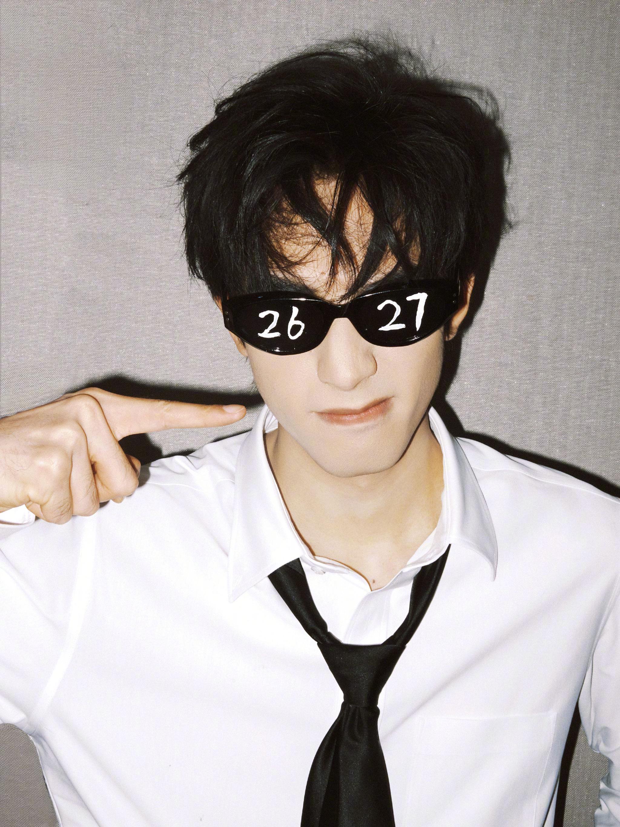 宋威龙27岁生日，待播作品引期待