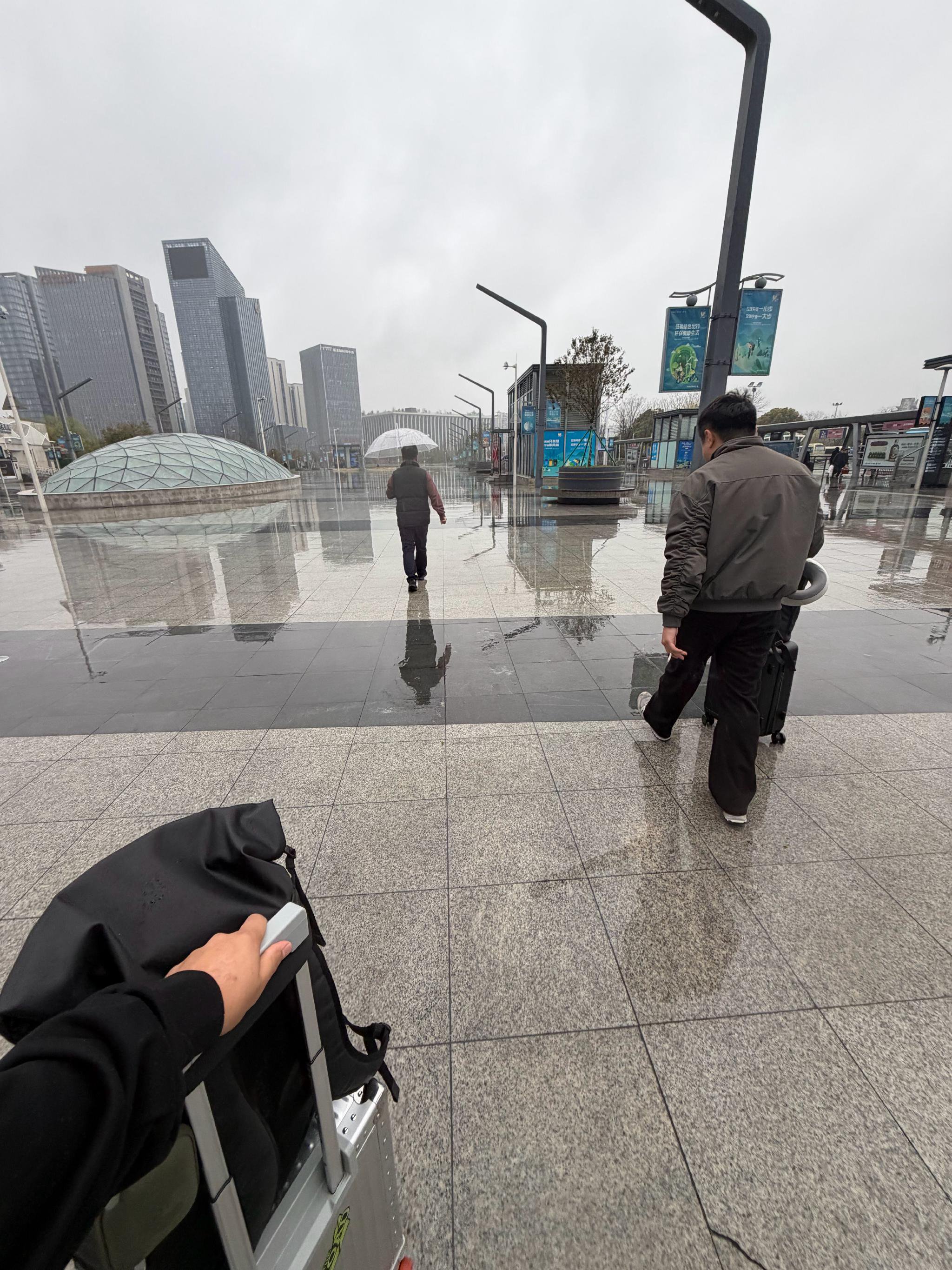 极氪009赛道试车宁波低温挑战