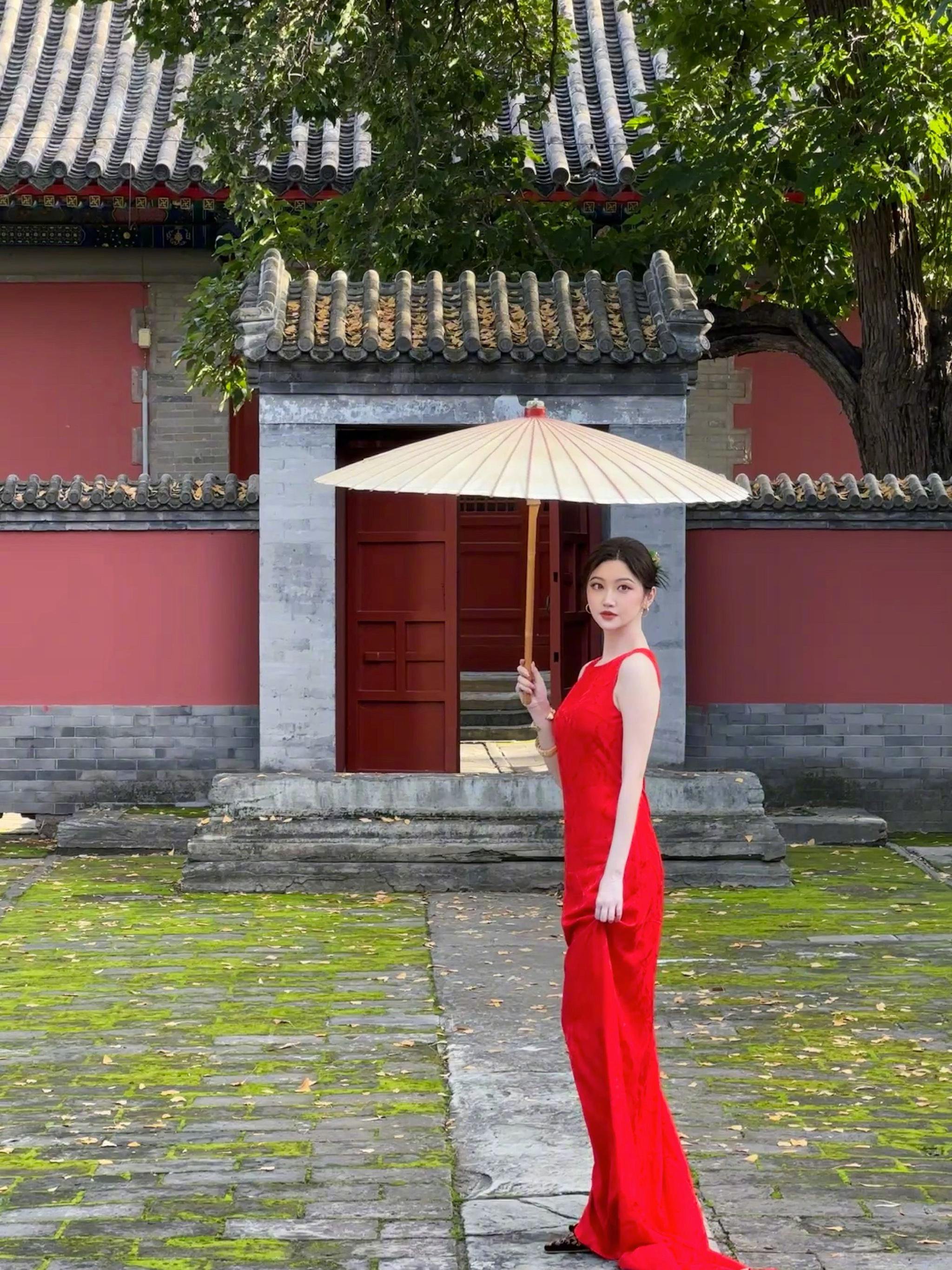 景甜工作室发拍照花絮，景甜很美