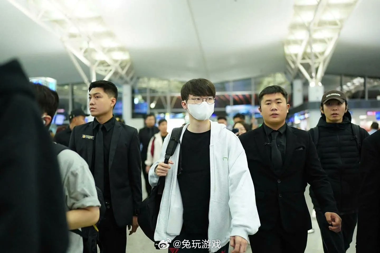 T1战队今日返韩，Viper首秀BLG引热议