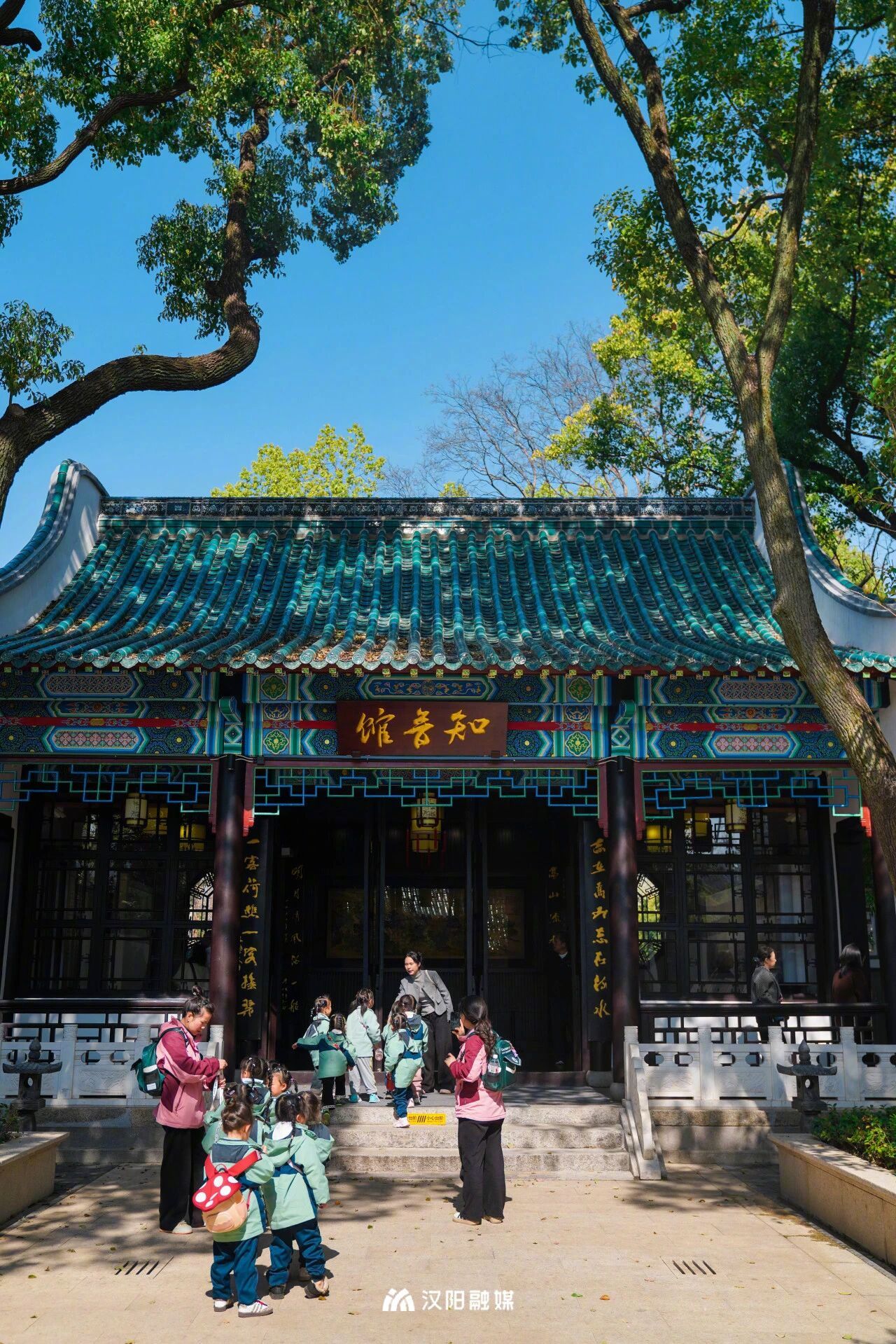 武汉汉阳发布江汉揽胜游线，新春投放10辆免费观光巴士