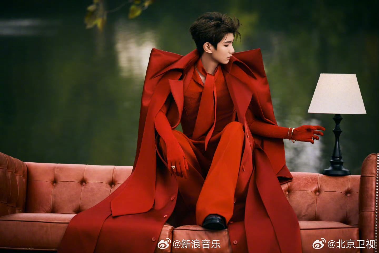 王源应歌迷加场跨年演唱会