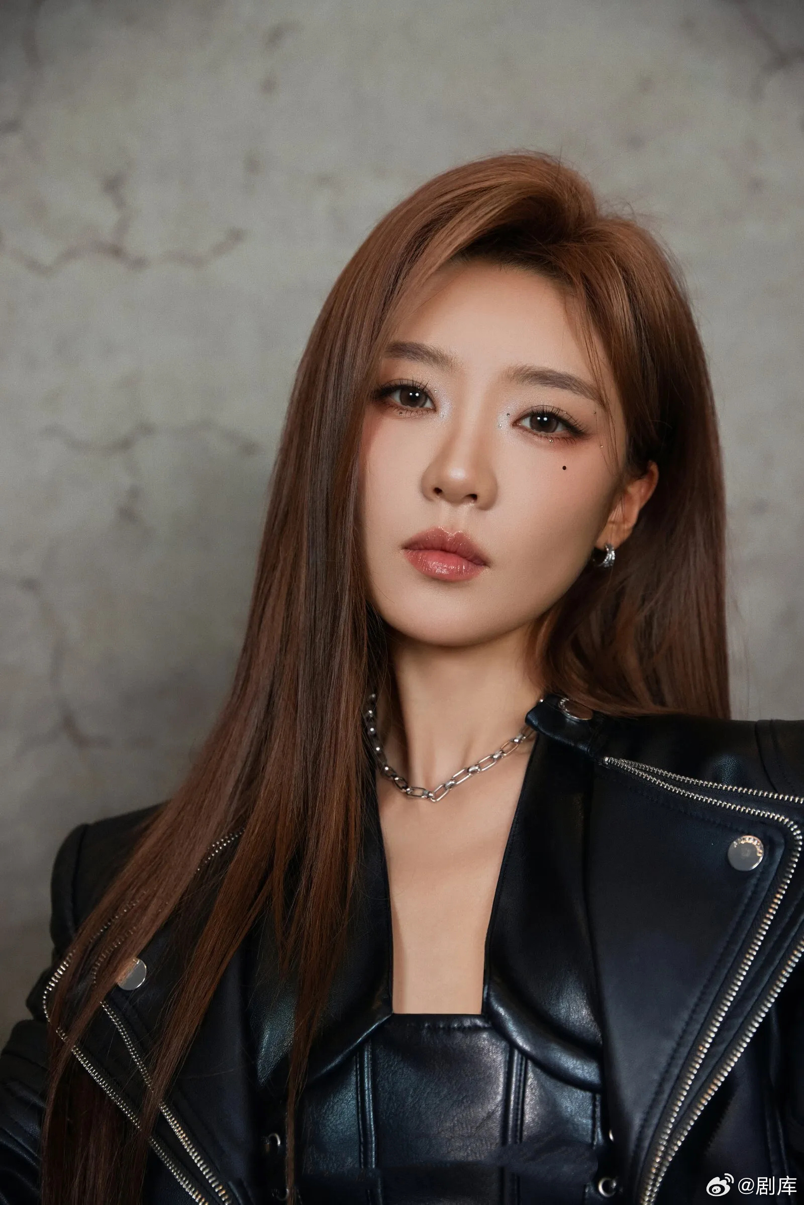 张月澄清非张凯丽女儿，专注乘风2026舞台