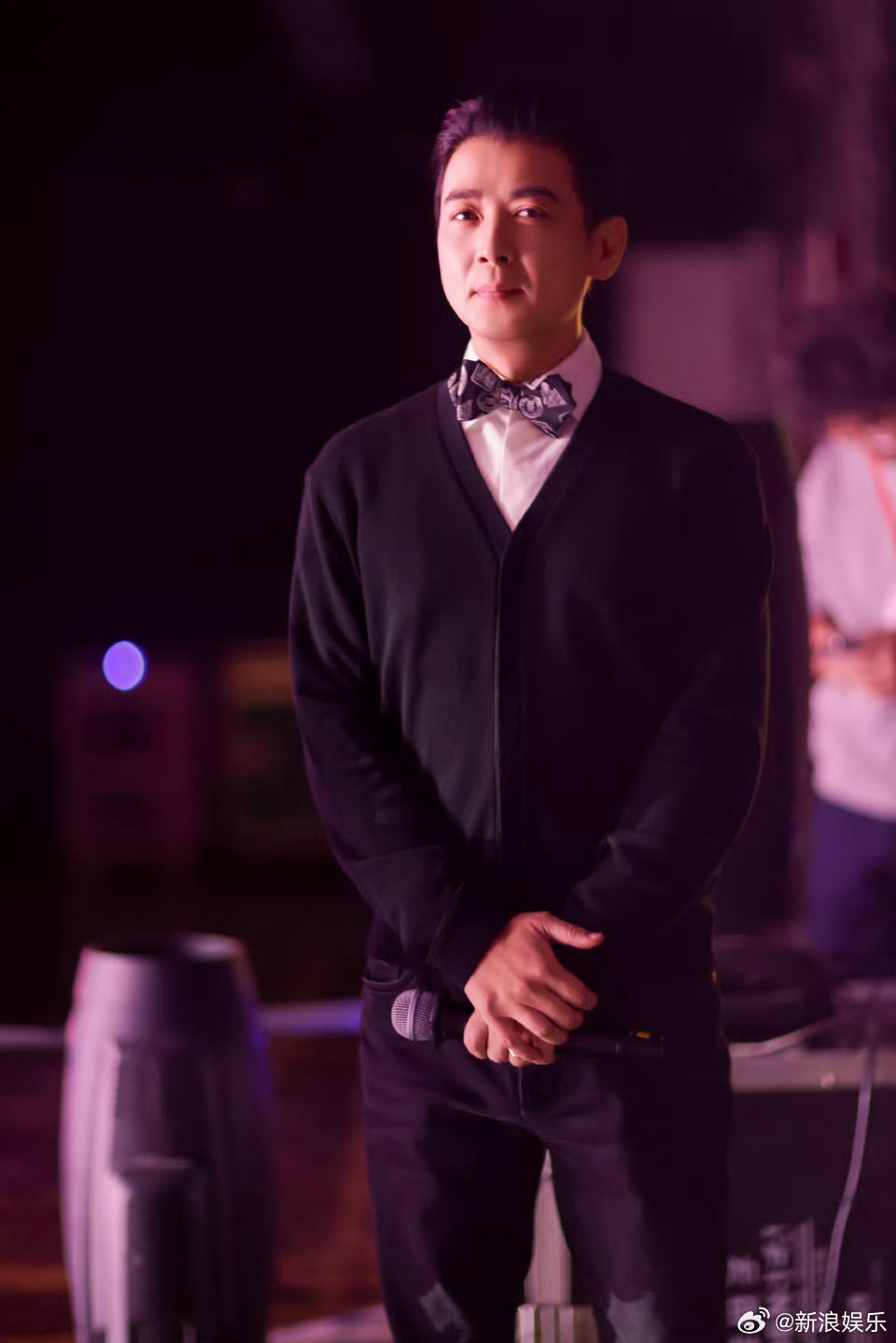 保剑锋工作室辟谣出轨传闻，否认赠送香水等不实言论