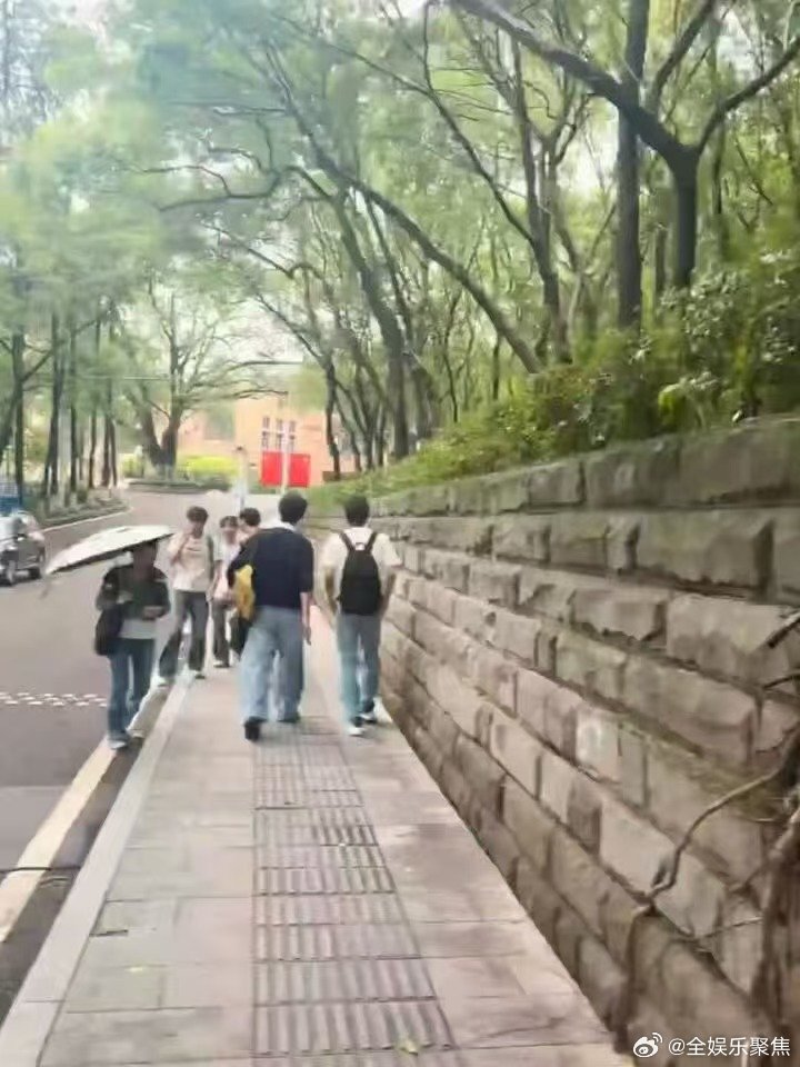 官俊臣军训结束