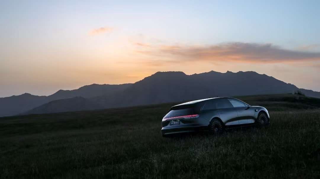 杨幂vlog种草享界S9T，智能投影大空间通勤出游全能