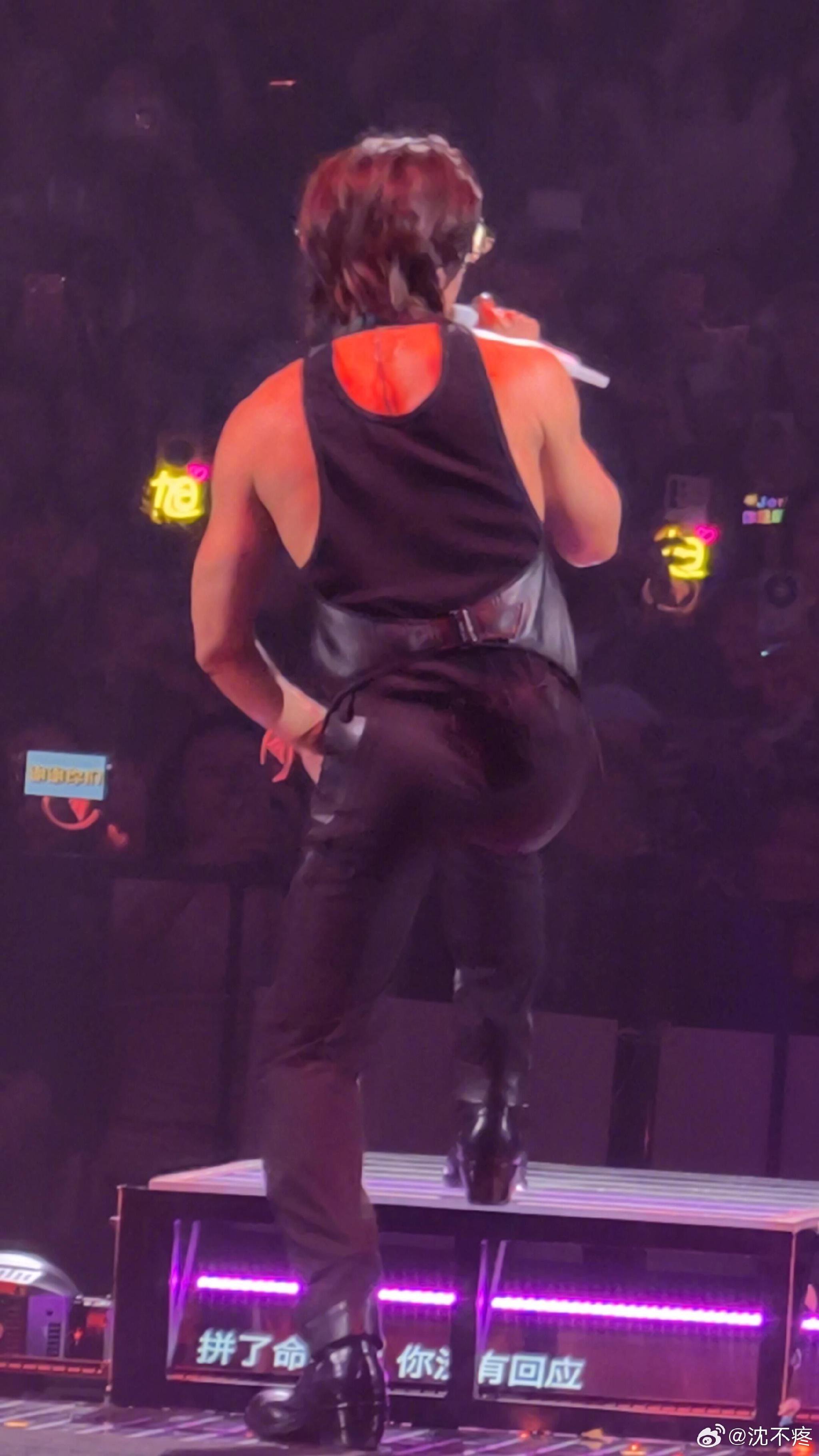 言承旭臀部线条引热议，网友惊叹非人类比例