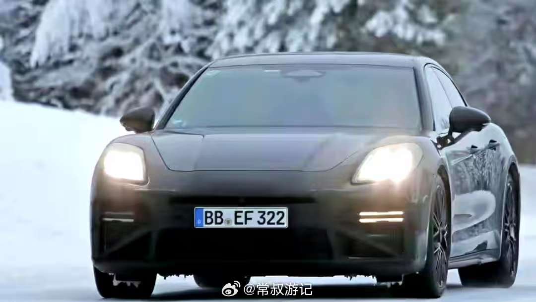 保时捷Panamera改款原型车路测曝光，混动版升级细节披露