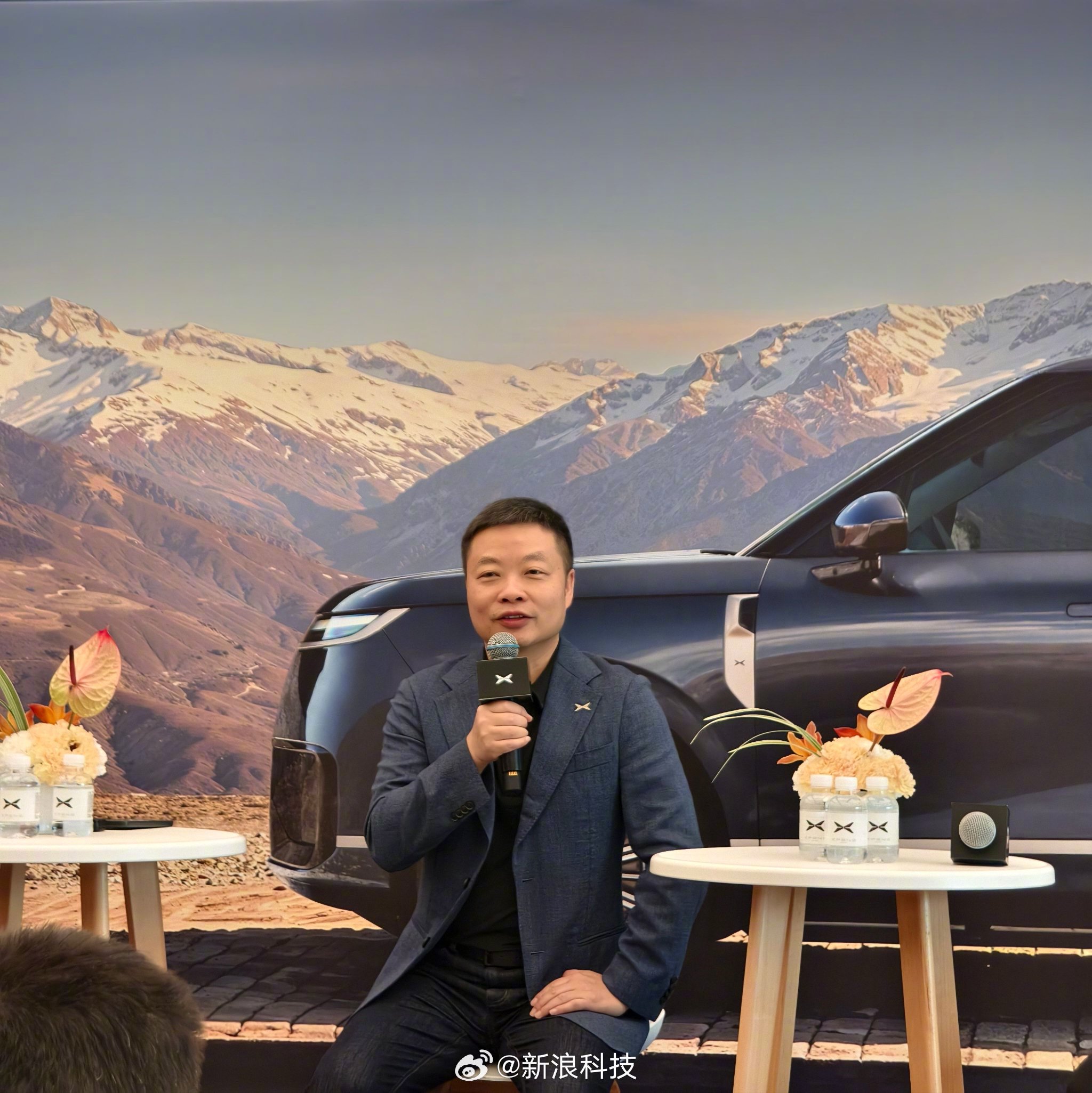 何小鹏称车企需变革卖车模式,行业数据存问题