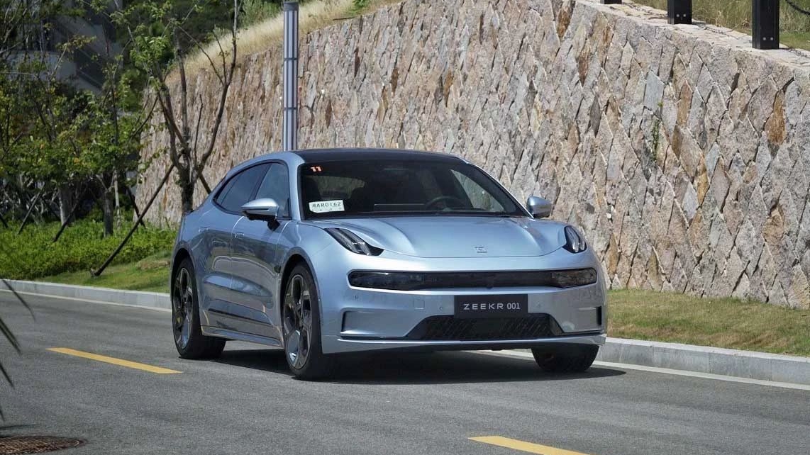 自古左右难逢源，极氪001交付政策如何两全其美？