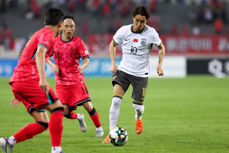 18:24，CCTV5直播！国足变阵，力争1-0日本=创27年神迹，输不起