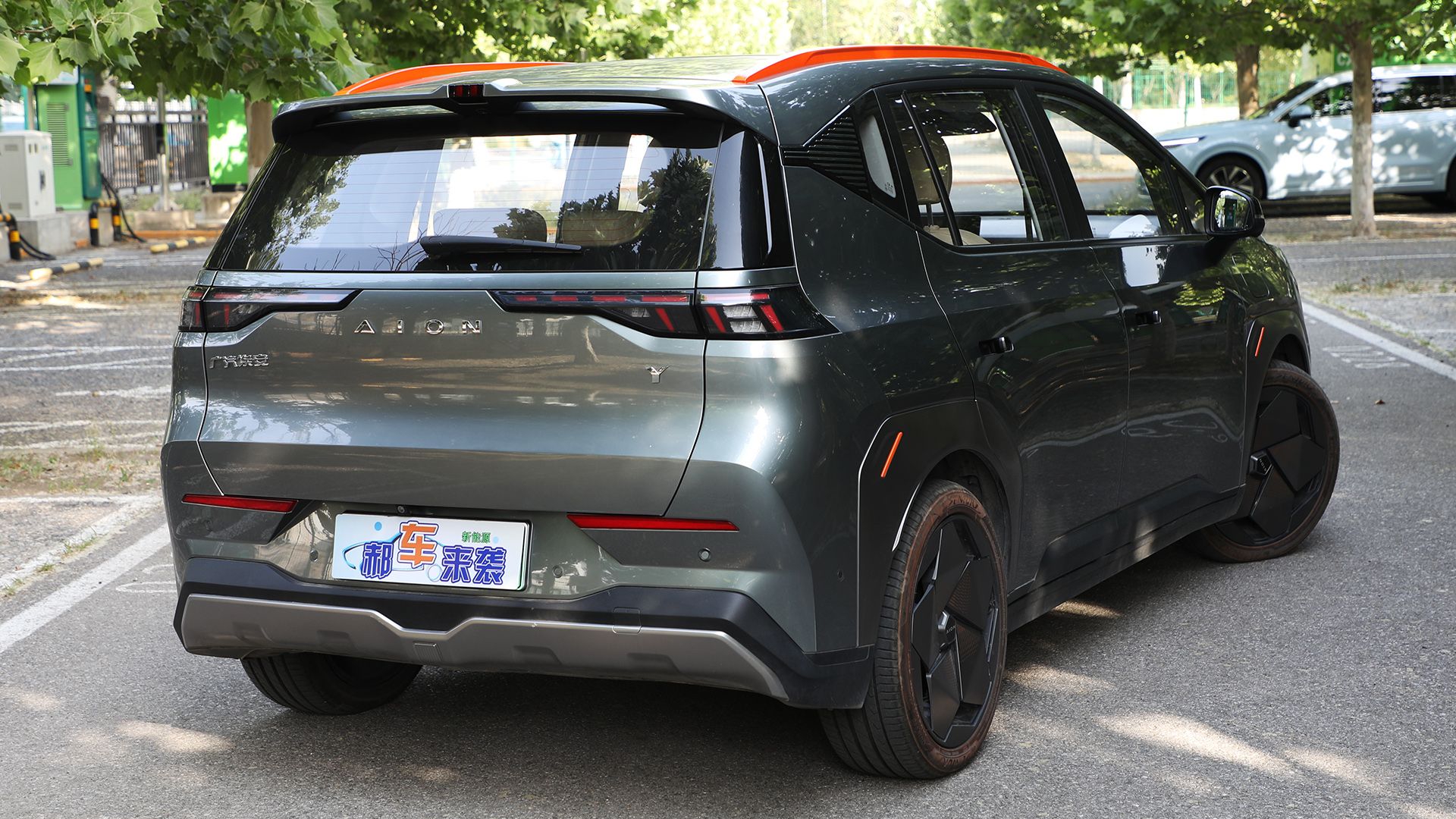 个性国产纯电动SUV，新车选择哪款配置划算？广汽埃安Y新车解读