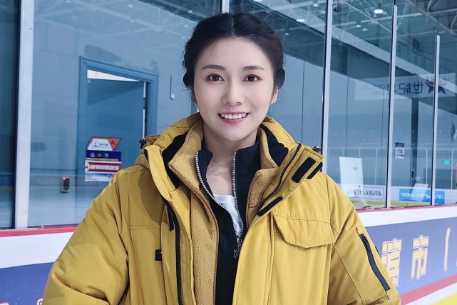 《假日暖洋洋2》开播，俞思远饰演程潇闺蜜“成为”花滑队员！