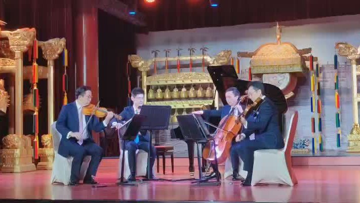 上海四重奏天坛神乐署演奏周龙改编的《中国民歌七首》