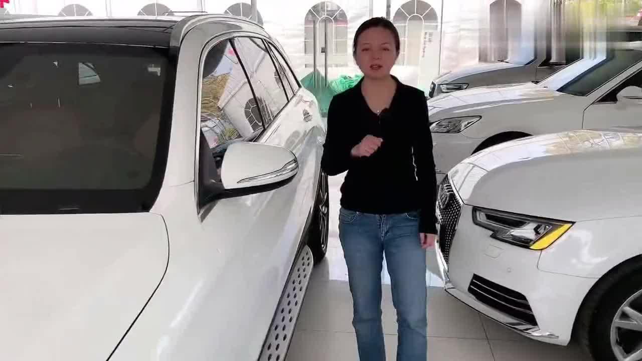 车展奔驰glc300交车了，客户直接带现金买车，好久没这感觉了！