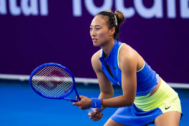 WTA大乱！前八种子全出局，四强对阵诞生，传来郑钦文最新消息