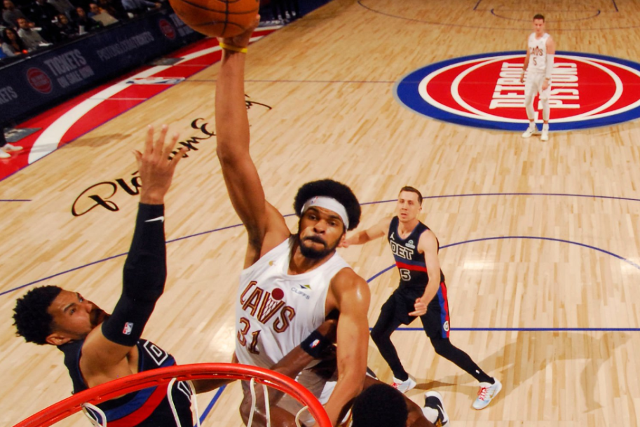 骑士输活塞太冤？四次错漏判三次吃亏 本有望不打加时拿下胜利