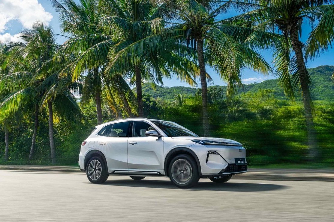 开年就摘得周销冠，吉利银河星舰7都做对了什么？