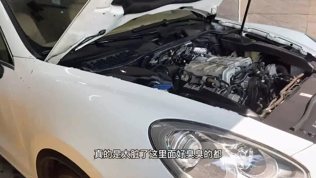 36万拖回台停放八年的保时捷，停车费都两万，值不值这个价!