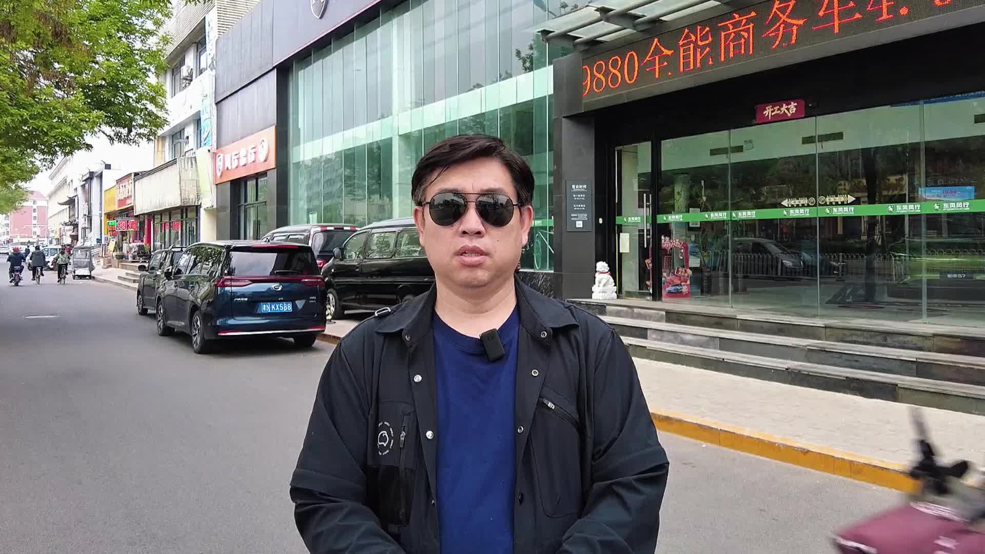 唯一插电混动可升顶的露营车！星海V9露营车一车搞定全家出行