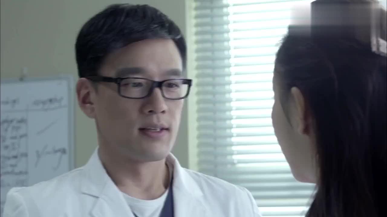 何晶跟肖程确定恋爱关系后开始担心曲兰肖程因此给足她安全感
