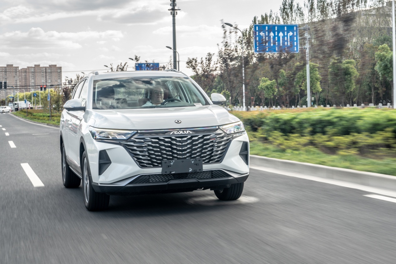 国产紧凑级性能SUV比拼 东风风神AX7马赫版与传祺GS4谁更强？