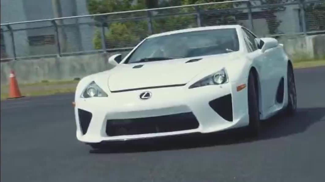 丰田秀研发实力造了这台雷克萨斯