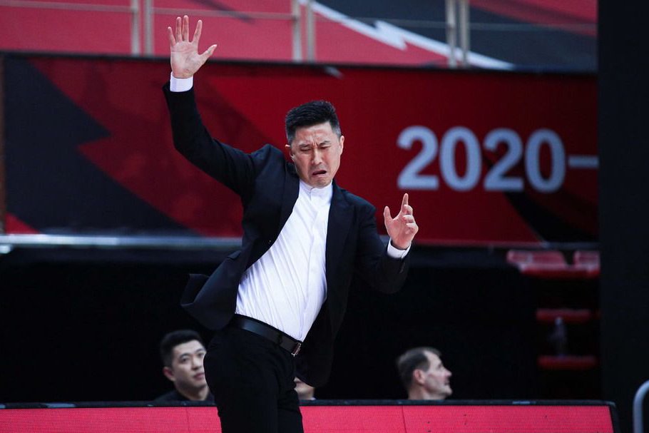 今晚！CCTV5直播广东男篮VS上海，胡明轩+徐杰PK张镇麟+王哲林