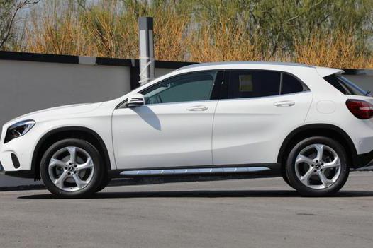 平均降价达8.5万，这台奔驰为清库存真拼了，网友：赶紧入手啊！