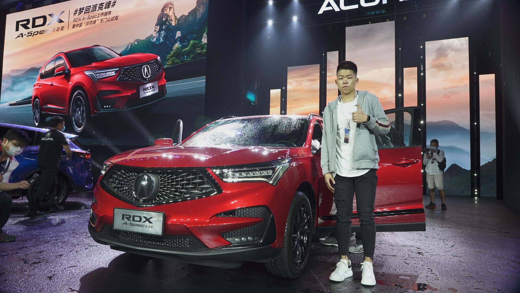 讴歌 RDX A-Spec天门山上市，推出首款量产磨砂漆。