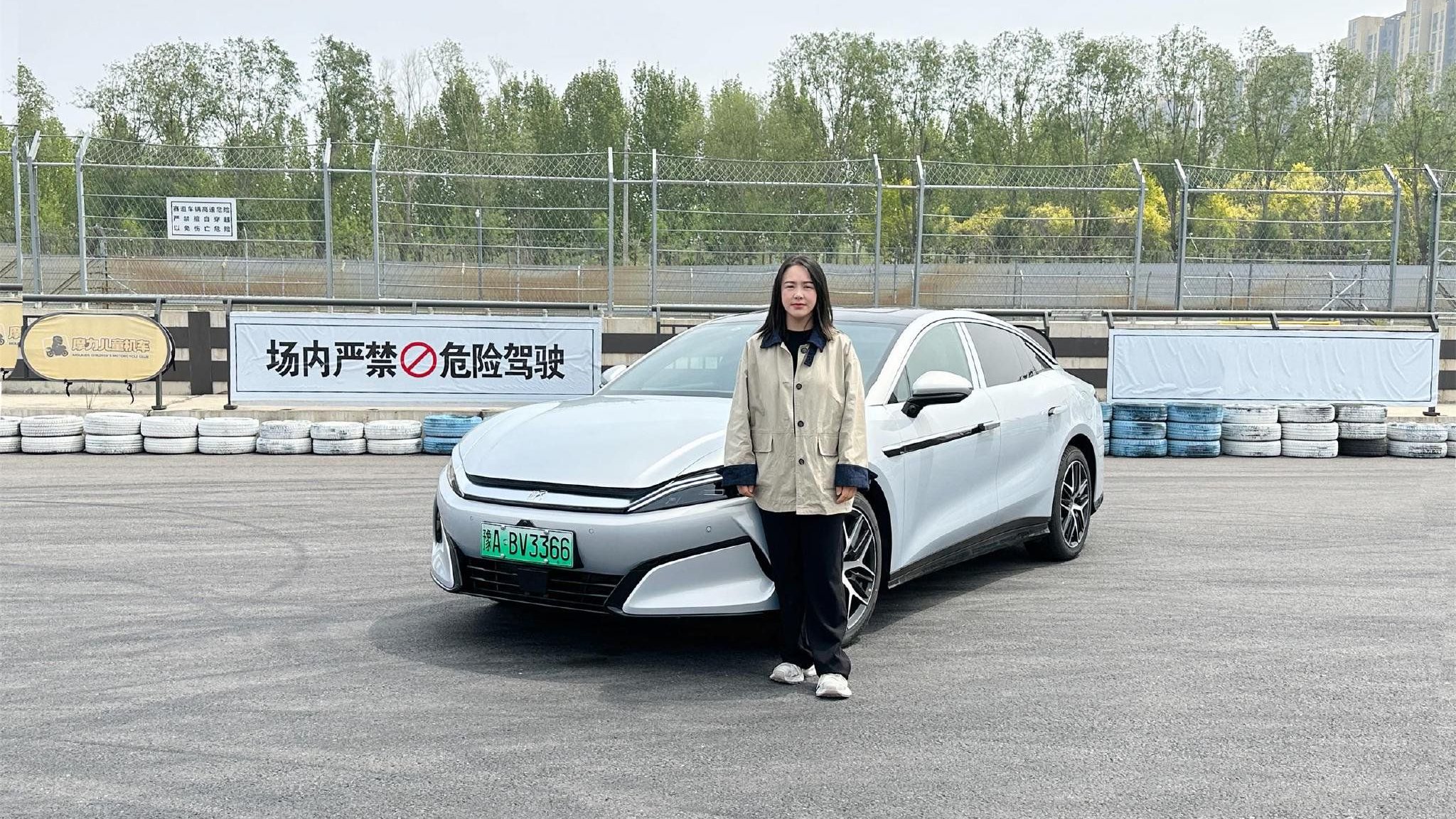 为何说汉L EV同级无对手？体验到高速NOA和智能泊车后我才明白