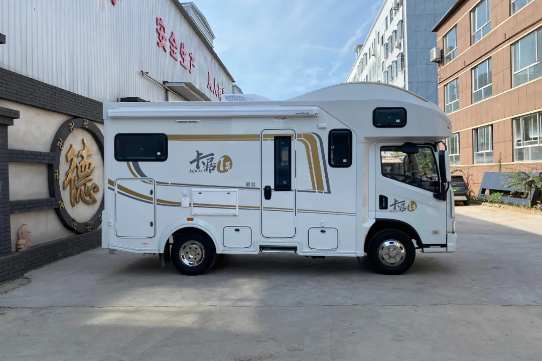 标配空气悬挂+悬浮座椅 这舒适度 美景美家卡居1号前来报道