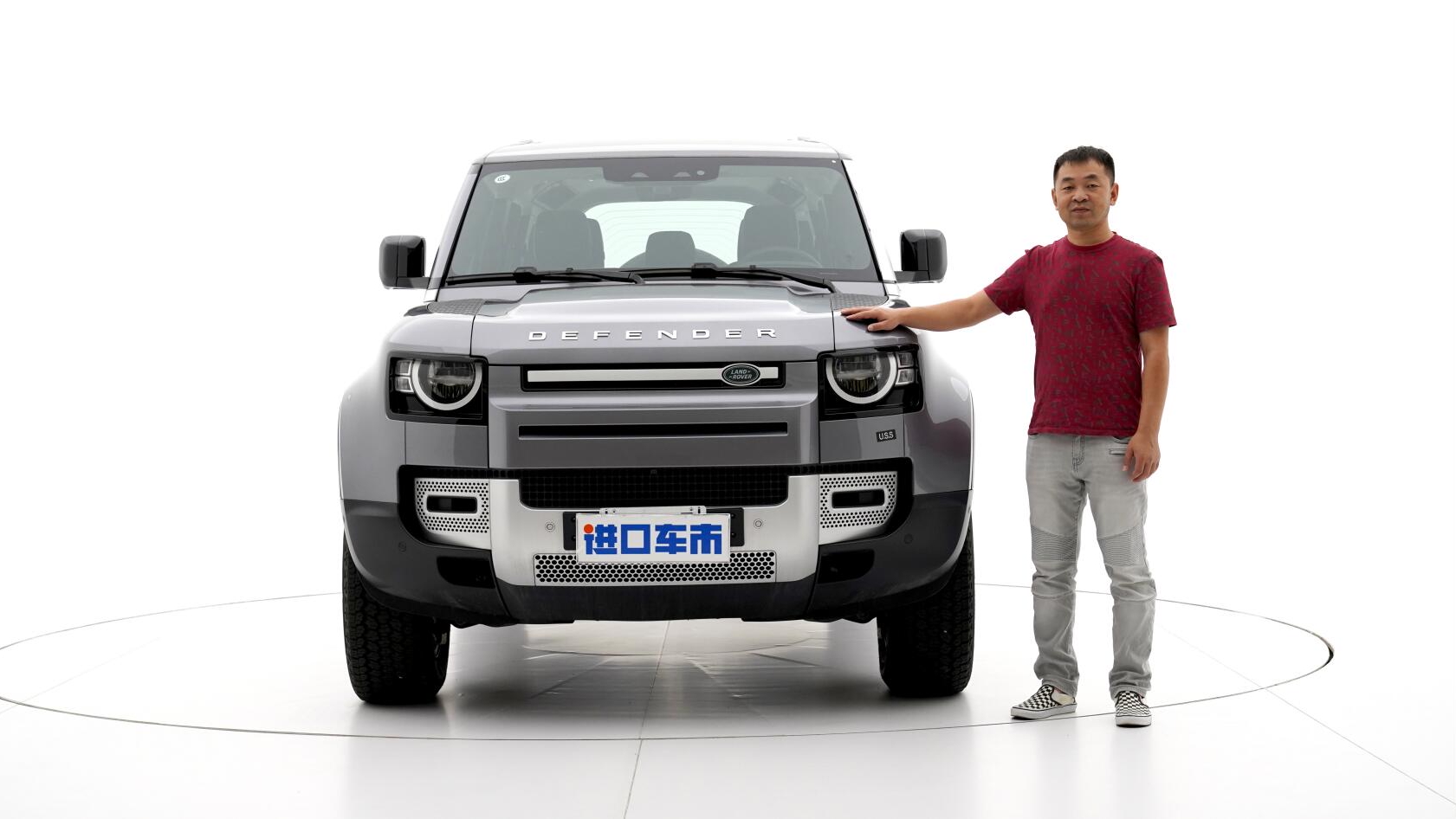 又一款越野“大玩具”，国六路虎卫士更具魅力