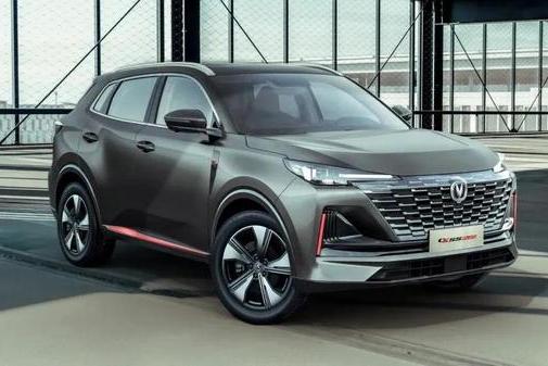 投1500亿加速转型，长安汽车5年将推26款智能纯电车