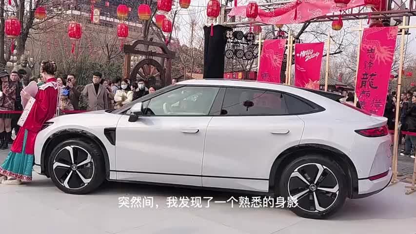 热热闹闹过大年，清明上河园偶遇比亚迪宋L