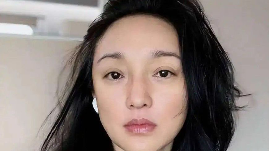 51岁周迅近况曝光！曾经历7段失败恋情，与高圣远离婚5年却还单身