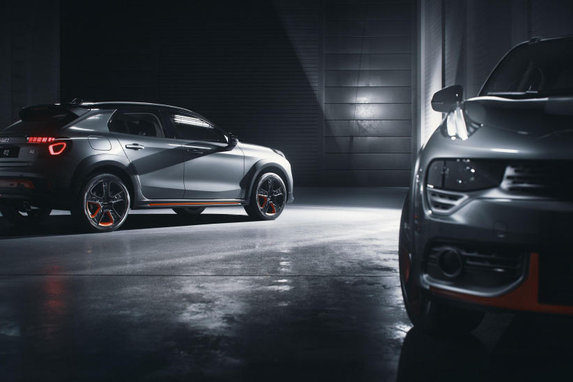 汽车销量“金字塔”歪了：中国品牌份额跌至谷底，豪华品牌太夸张