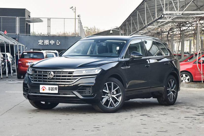 不买BBA，豪华中大型SUV怎么选？这两款性价比高，成功男人必备