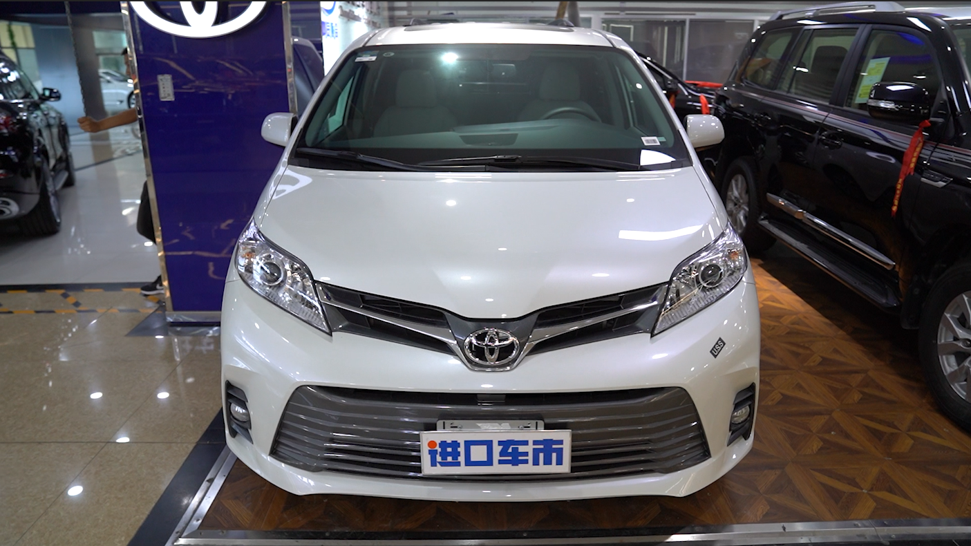 丰田塞纳XLE视频 多用途MPV 高端实用又舒适