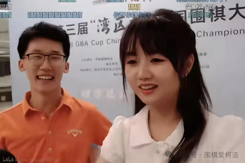 战鹰和范胤相恋8年分手，这一幕像极了王菲和窦唯