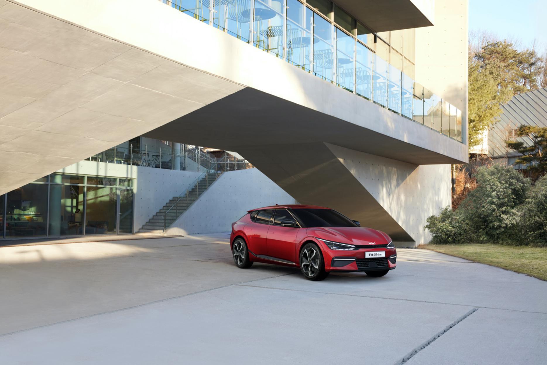 起亚EV6仅3.5秒“破百”，以高性能电动车正式出道