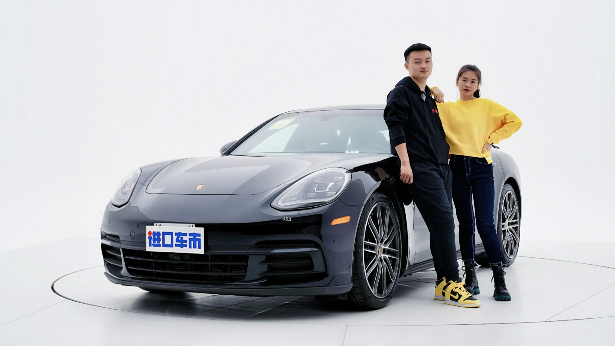 为年轻人打造的D级车，实拍体验保时捷帕拉梅拉