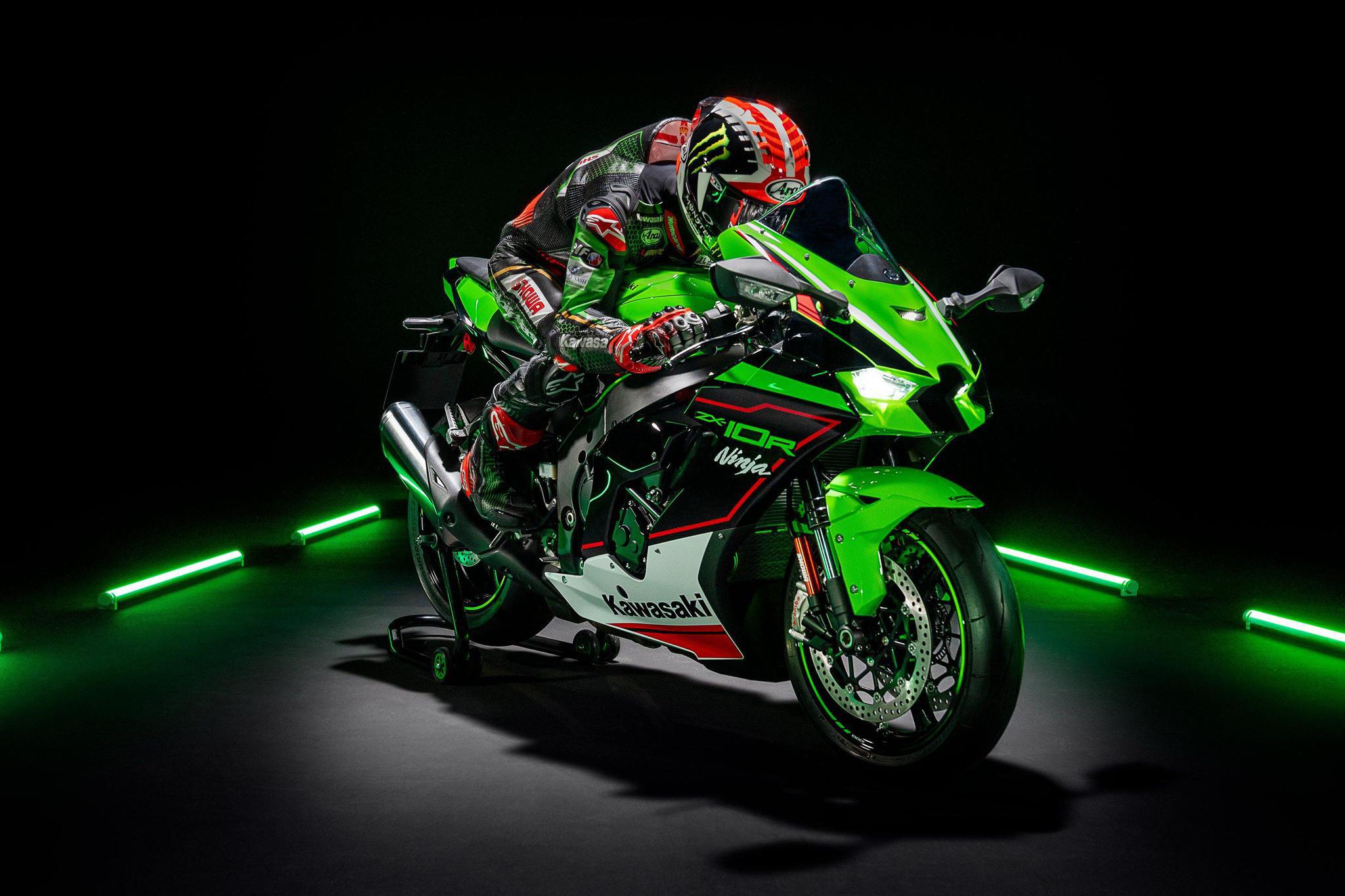 大牛换新颜 川崎ZX-10R/RR新款上市 200匹马力起步