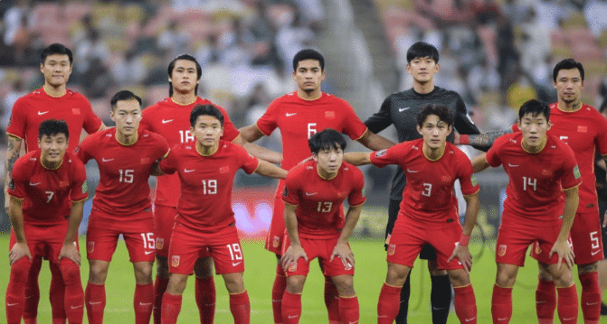 这次球迷怒了！国足输球不能全怪李铁，和<a href=