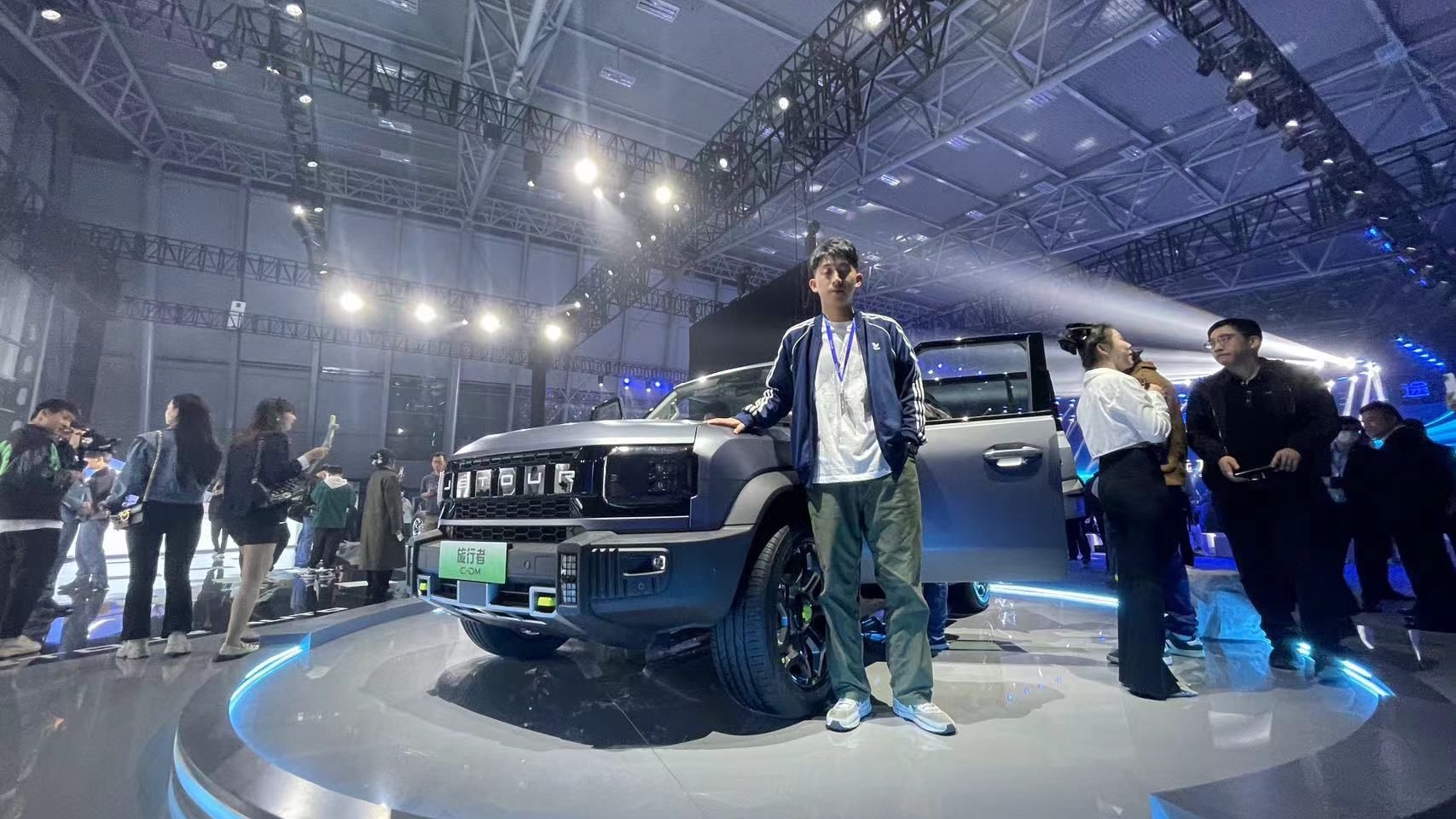 捷途之夜-昆仑平台和全新越野概念车T-3震撼亮相