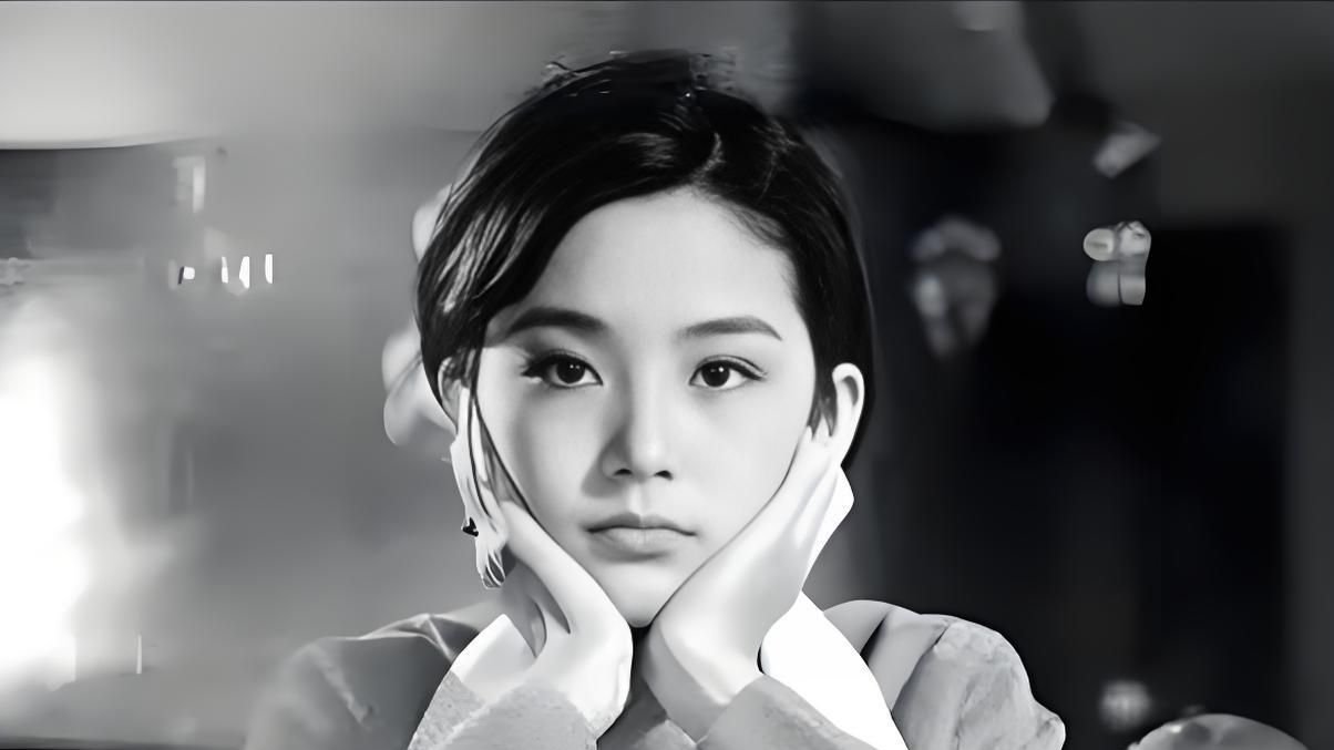 老一辈的人总说林青霞是“第一美女”？看完她年轻的照片，我懂了