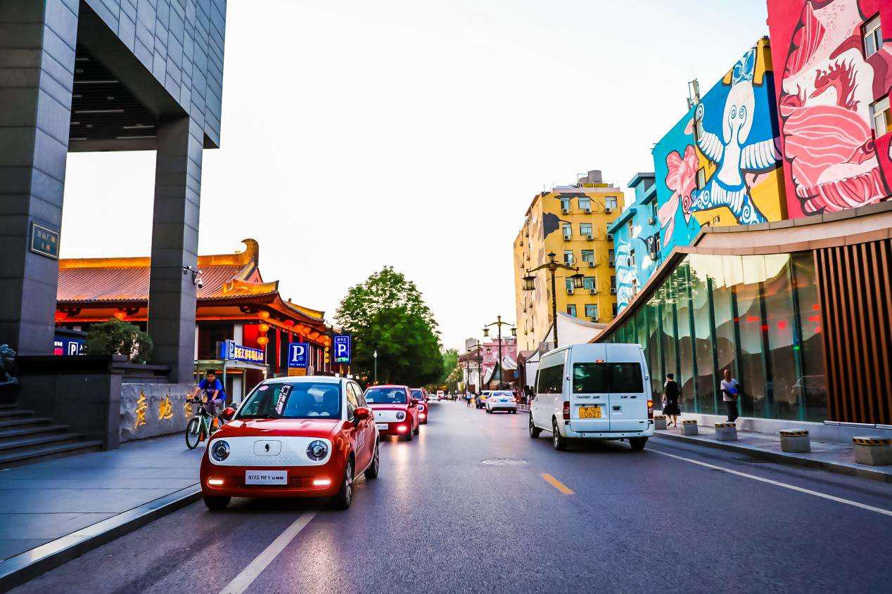 同样请流量明星代言，宝马、雷克萨斯谁更高明|行业