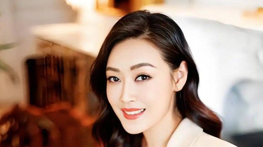 51岁“最美朱九真”詹小楠：出道30年不温不火，如今婚姻生活幸福